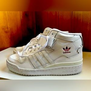 Adidas Woman’s Sneaker